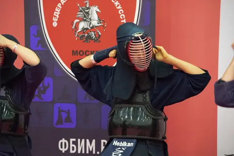 Надевание мэн. Hinode 2025